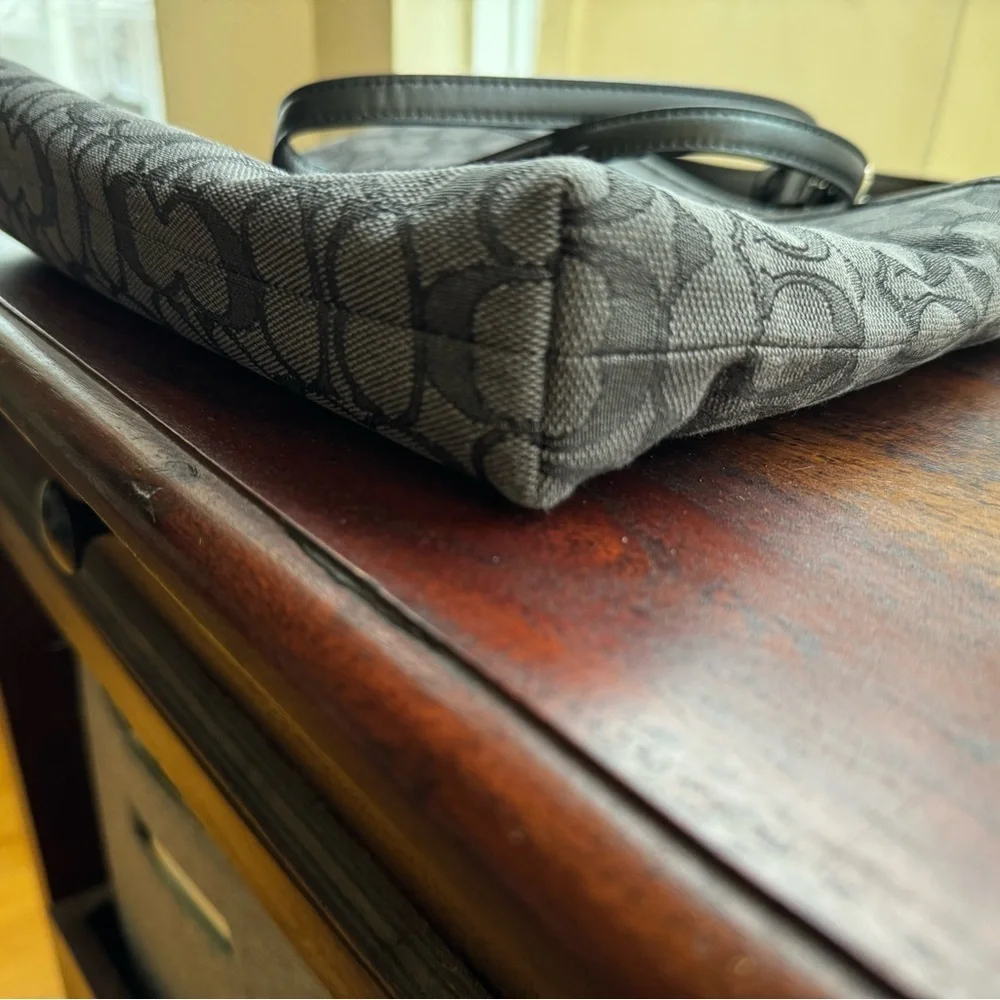 Coach Signature Black and Gray Messenger Bag